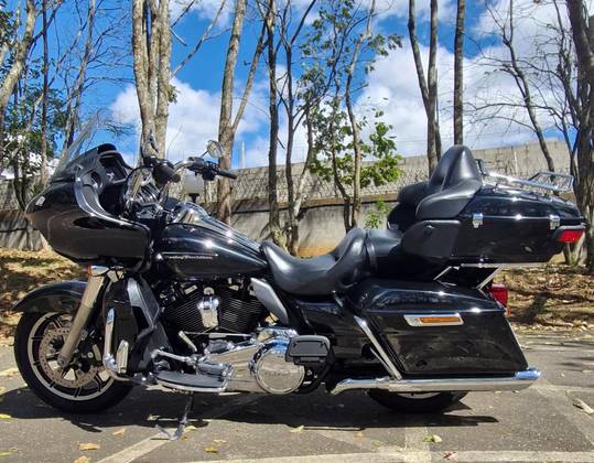 HARLEY-DAVIDSON ROAD GLIDE ULTRA 